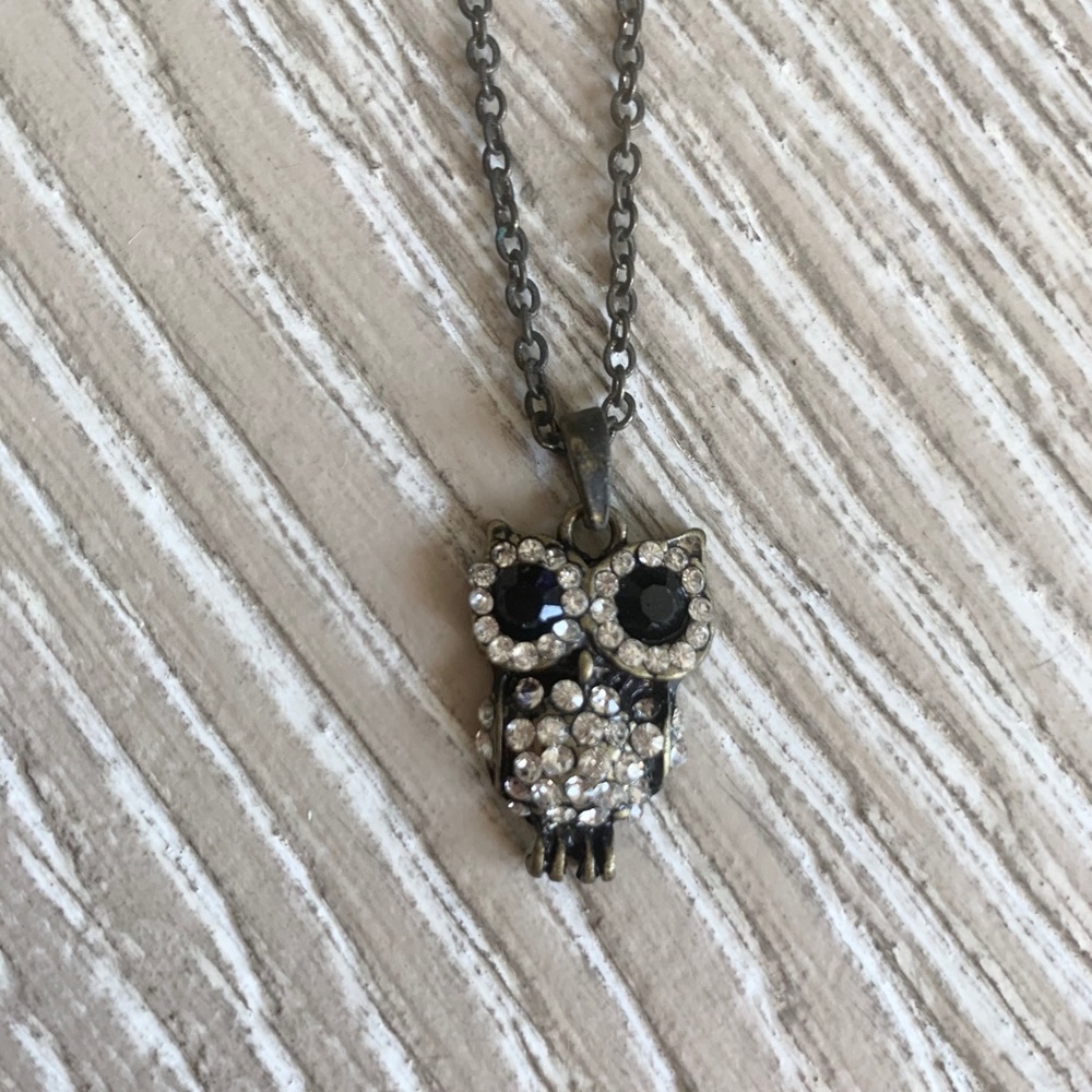 Owl pendant silver and black gemstone necklace 🦉🤍